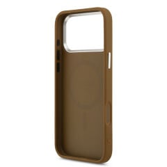 Apple iPhone 17 Pro Kılıf Guess Orjinal Lisanslı M-safe Şarj Özellikli PU Deri Metal Kamera Çerçeveli Üçgen Logolu Kapak Kahverengi