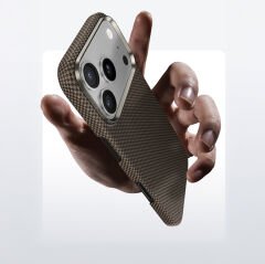 Apple iPhone 17 Pro Kılıf M-safe Şarj Özellikli Benks Yeni Seri ArmorTint ArmorAir Kevlar Kılıf