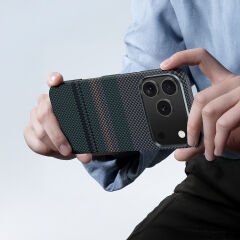 Apple iPhone 17 Air Kılıf M-safe Şarj Özellikli Karbon Fiber Tasarımlı Benks Aurora ArmorAir Kevlar Kılıf