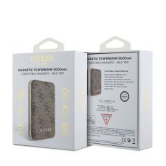 Guess Orjinal Lisanslı Dijital Led Göstergeli PU Deri 4G Desenli Metal Yazı Logolu Powerbank 5000mAh 15W Kahverengi