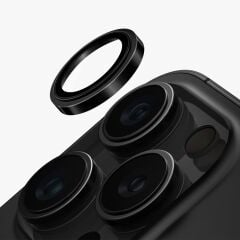 Uniq iPhone 16 Pro Max Optix Çelik Çerçeveli Sapphire Kamera Lens Koruyucu - Siyah