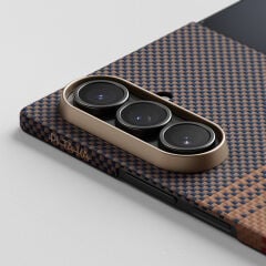 Galaxy Z Flip 7 Kılıf M-safe Şarj Özellikli Aramid Karbon Fiber Pitaka Tactile Woven Sunset-Moonrise Serisi Kapak
