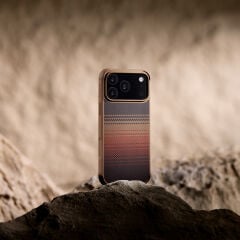Apple iPhone 17 Pro Max Kılıf M-safe Şarj Özellikli Pitaka Tactile Woven Sunset-Moonrise Aramid Pro Guard Serisi Karbon Kapak